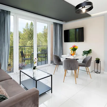 Wonder - W Malowniczej Okolicy, Z Balkonami I Widokiem Na Gory *